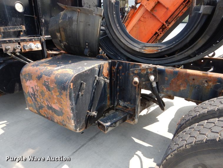 image for item DI8298 2006 International 7400  truck cab and chassis