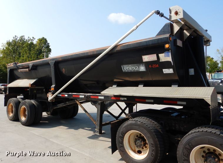 image for item DI8300 2000 Travis end dump trailer