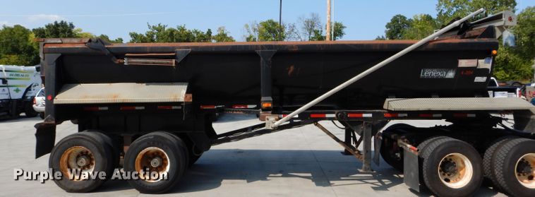 image for item DI8300 2000 Travis end dump trailer