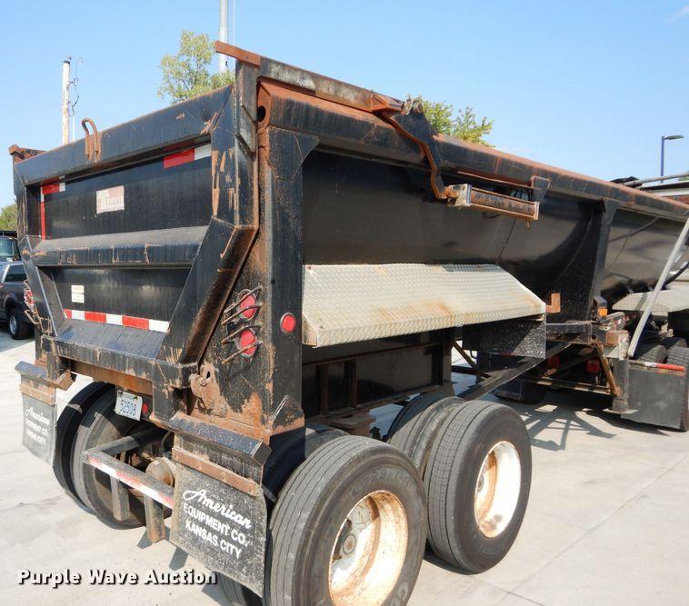 image for item DI8300 2000 Travis end dump trailer