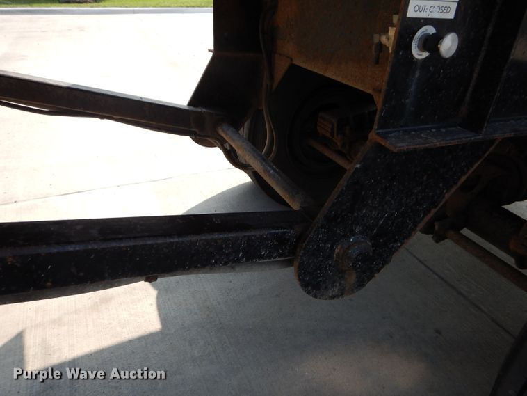 image for item DI8300 2000 Travis end dump trailer