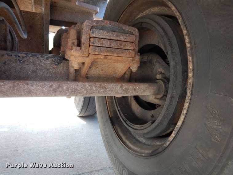 image for item DI8300 2000 Travis end dump trailer