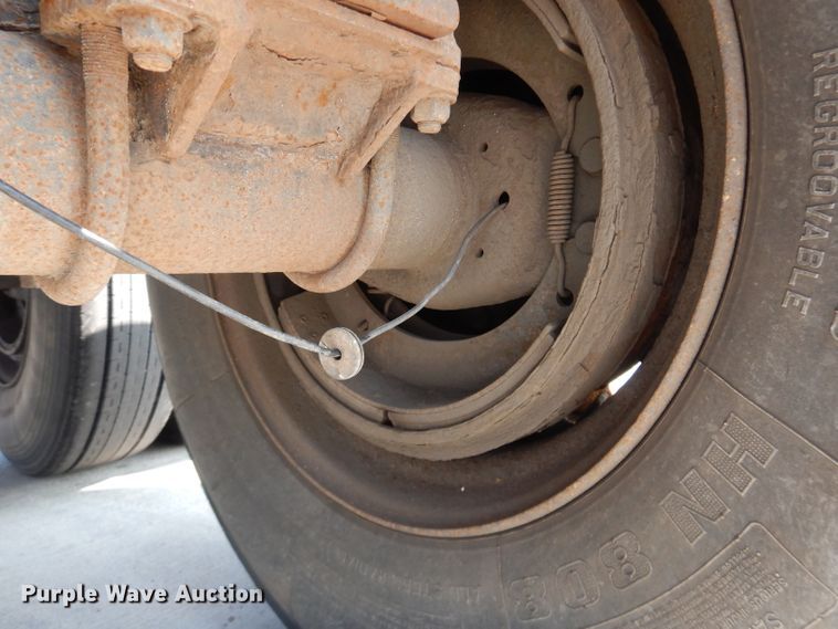 image for item DI8300 2000 Travis end dump trailer