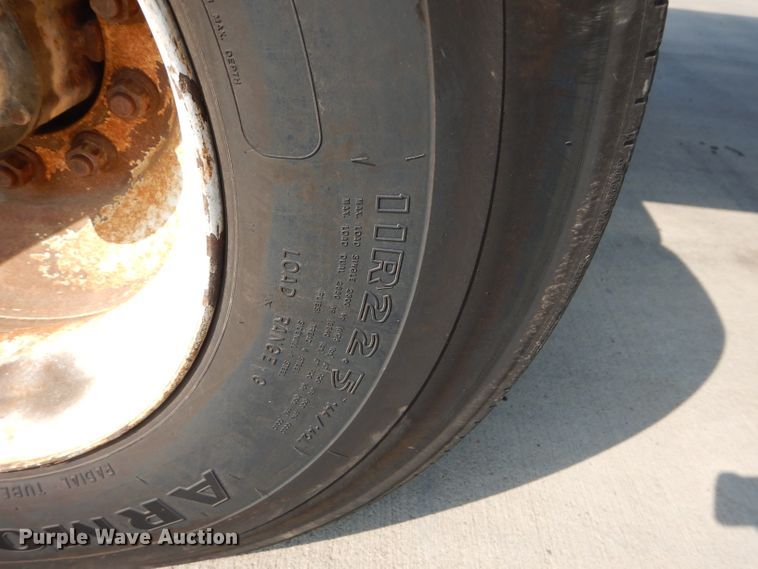 image for item DI8300 2000 Travis end dump trailer