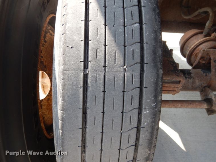 image for item DI8300 2000 Travis end dump trailer