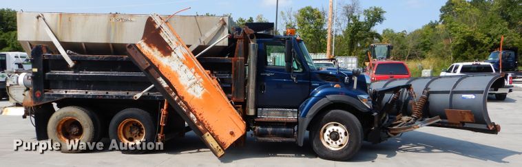 image for item DI8302 2008 International WorkStar 7400  dump truck