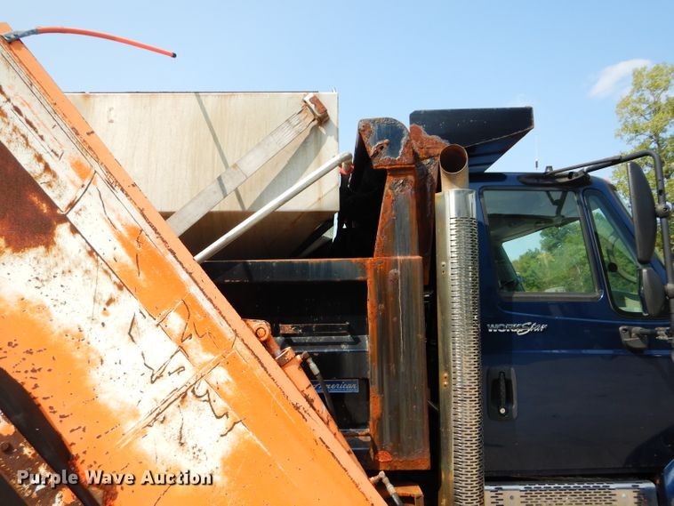 image for item DI8302 2008 International WorkStar 7400  dump truck