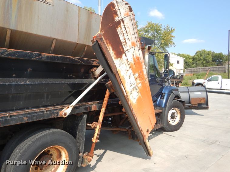 image for item DI8302 2008 International WorkStar 7400  dump truck