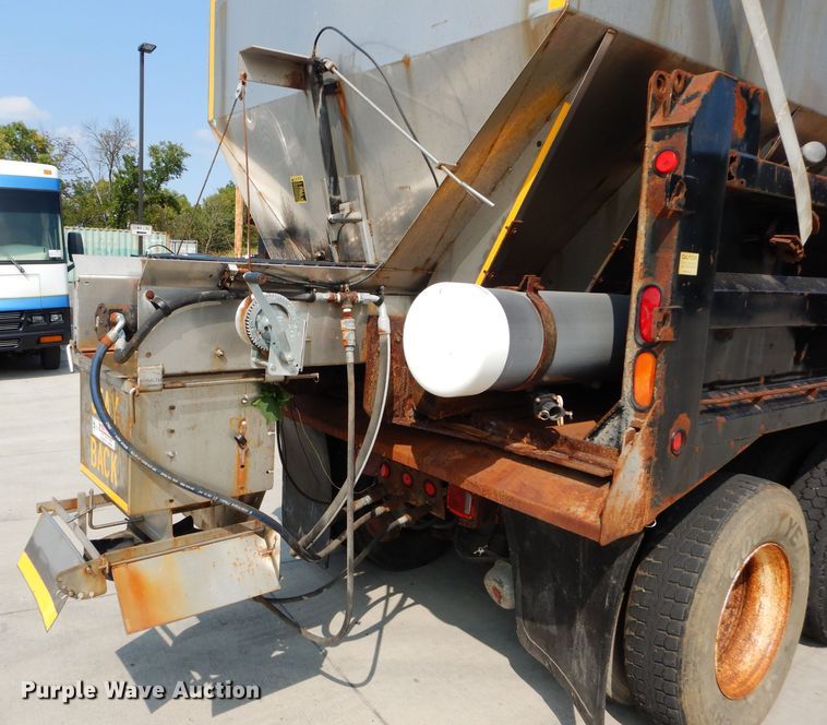 image for item DI8302 2008 International WorkStar 7400  dump truck