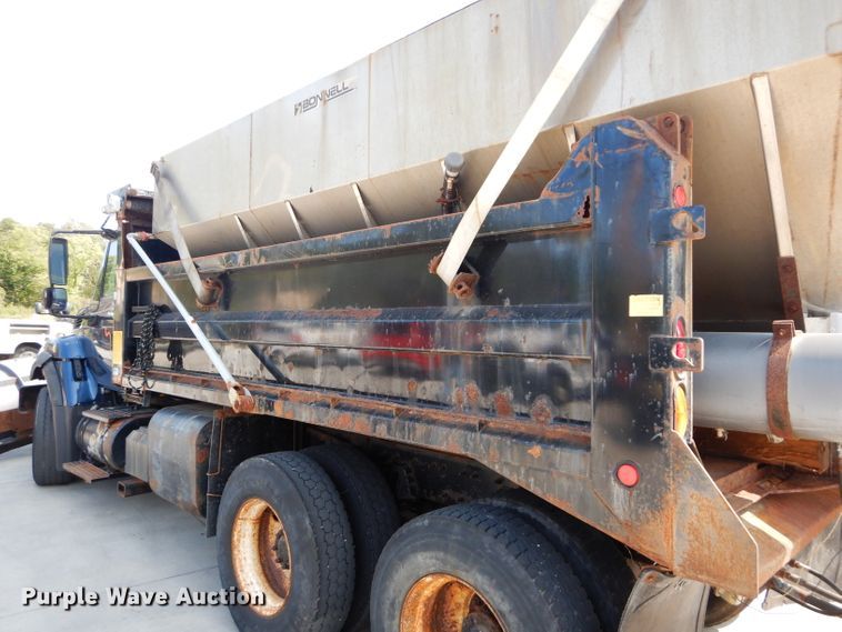 image for item DI8302 2008 International WorkStar 7400  dump truck