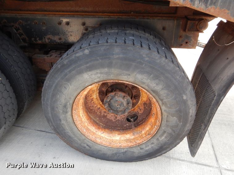 image for item DI8302 2008 International WorkStar 7400  dump truck