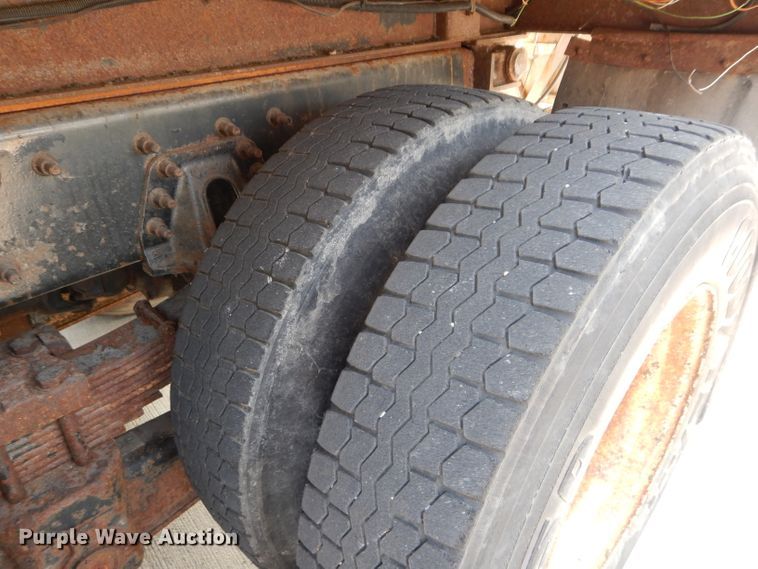 image for item DI8302 2008 International WorkStar 7400  dump truck