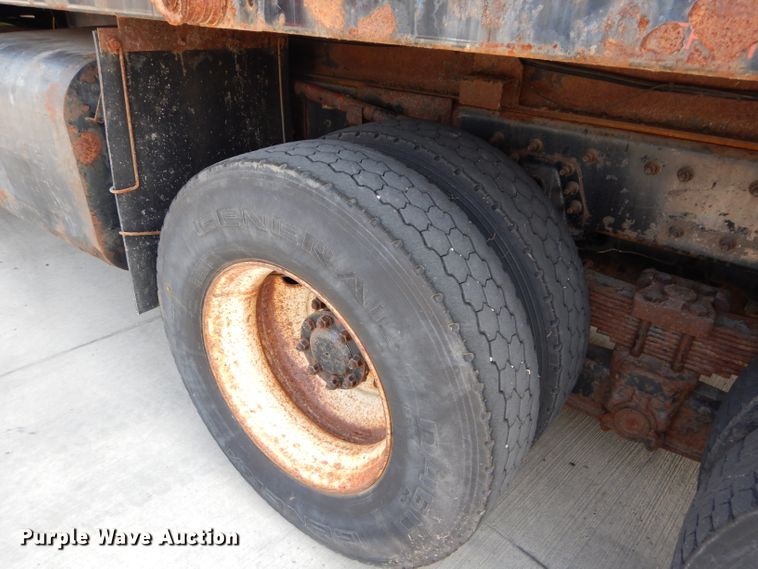 image for item DI8302 2008 International WorkStar 7400  dump truck