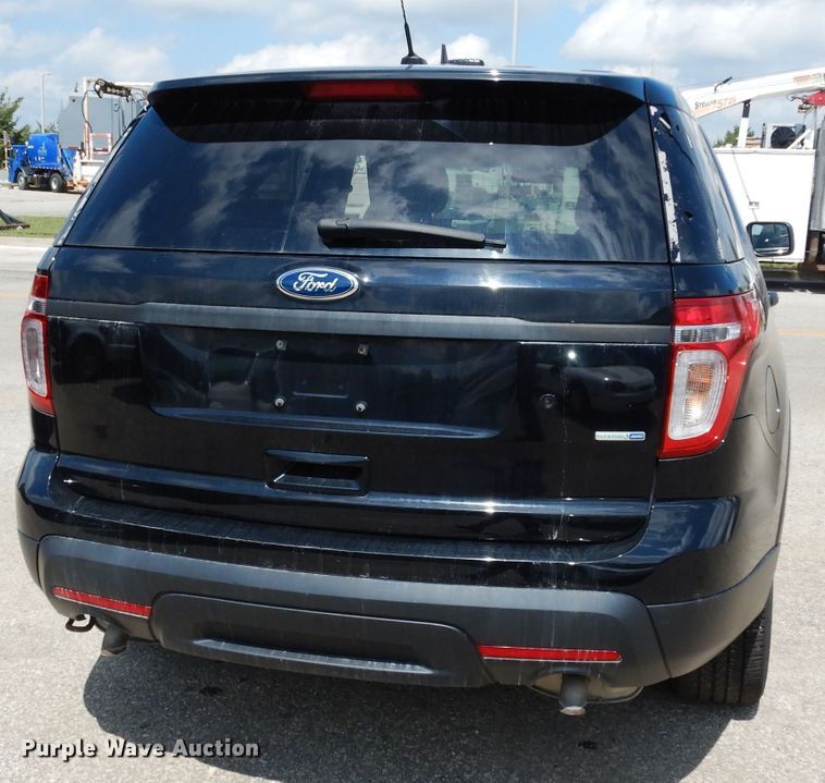 image for item DJ4445 2015 Ford Explorer Police Interceptor  SUV