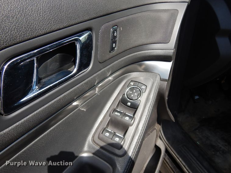 image for item DJ4445 2015 Ford Explorer Police Interceptor  SUV