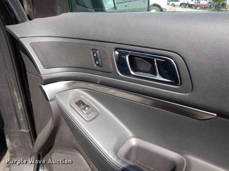 image for item DJ4445 2015 Ford Explorer Police Interceptor  SUV