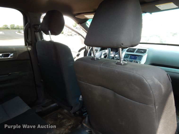 image for item DJ4445 2015 Ford Explorer Police Interceptor  SUV