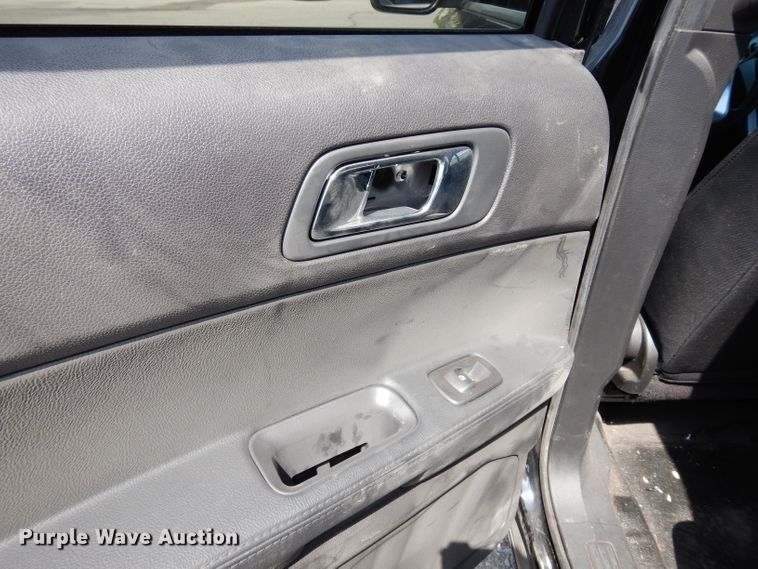 image for item DJ4446 2015 Ford Explorer Police Interceptor  SUV