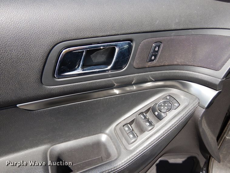 image for item DJ4446 2015 Ford Explorer Police Interceptor  SUV