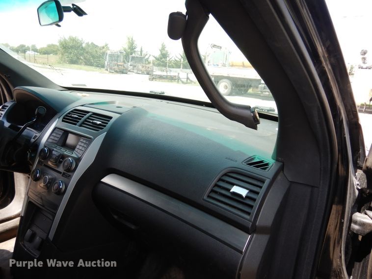 image for item DJ4446 2015 Ford Explorer Police Interceptor  SUV