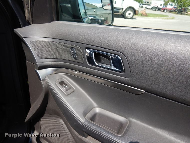 image for item DJ4446 2015 Ford Explorer Police Interceptor  SUV