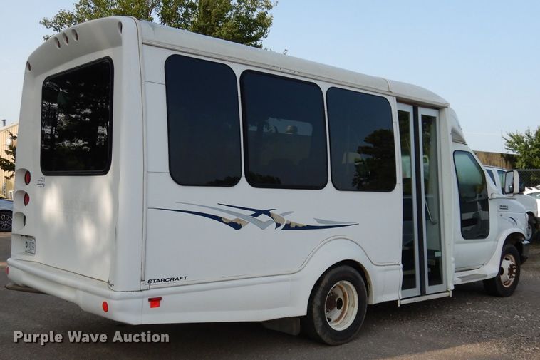 image for item DJ4491 2009 Ford E350 Super Duty  shuttle bus