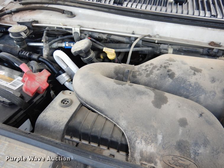 image for item DJ4491 2009 Ford E350 Super Duty  shuttle bus