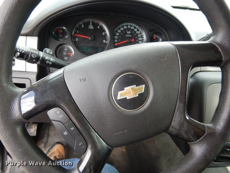 image for item DJ6749 2013 Chevrolet Tahoe Police  SUV