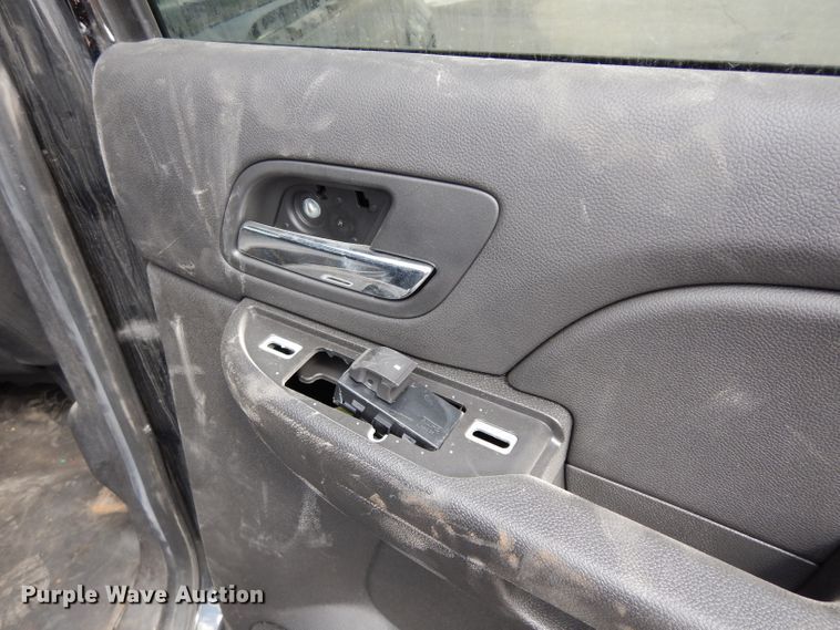 image for item DJ6749 2013 Chevrolet Tahoe Police  SUV