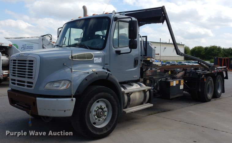 image for item DJ6750 2011 Freightliner Business Class M2  roll off container truck