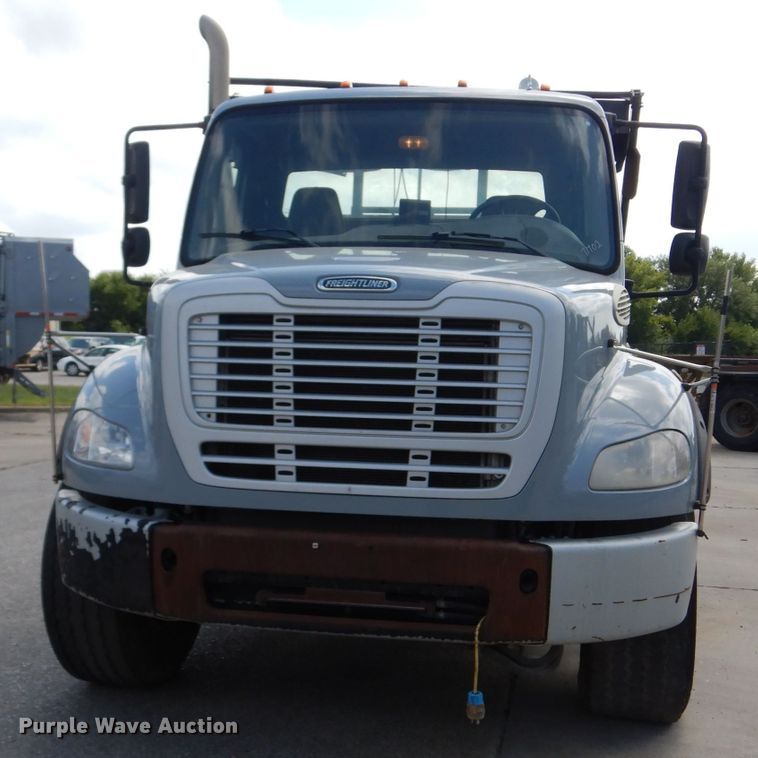 image for item DJ6750 2011 Freightliner Business Class M2  roll off container truck