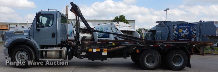 image for item DJ6750 2011 Freightliner Business Class M2  roll off container truck