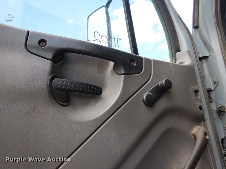 image for item DJ6750 2011 Freightliner Business Class M2  roll off container truck