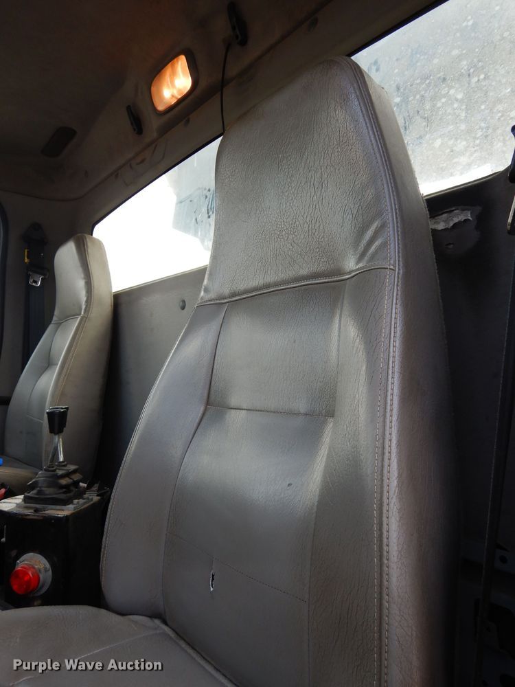 image for item DJ6750 2011 Freightliner Business Class M2  roll off container truck