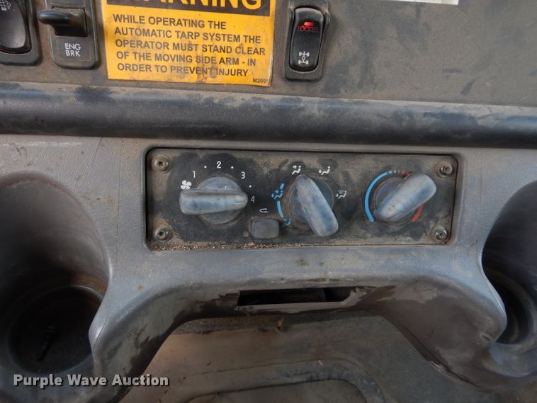 image for item DJ6750 2011 Freightliner Business Class M2  roll off container truck