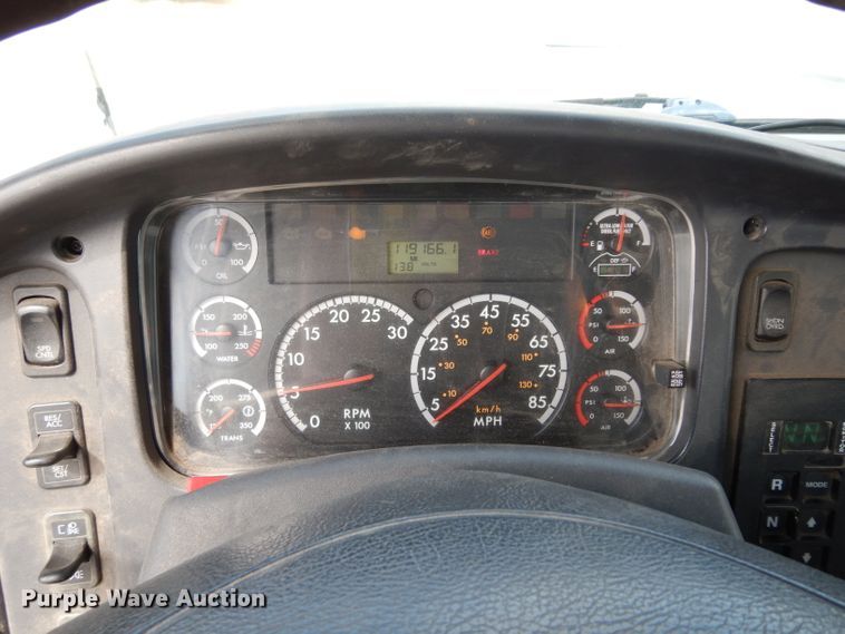 image for item DJ6750 2011 Freightliner Business Class M2  roll off container truck