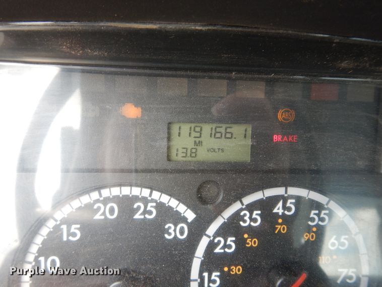 image for item DJ6750 2011 Freightliner Business Class M2  roll off container truck