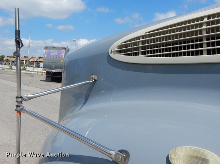 image for item DJ6750 2011 Freightliner Business Class M2  roll off container truck