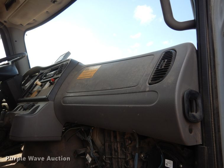 image for item DJ6750 2011 Freightliner Business Class M2  roll off container truck