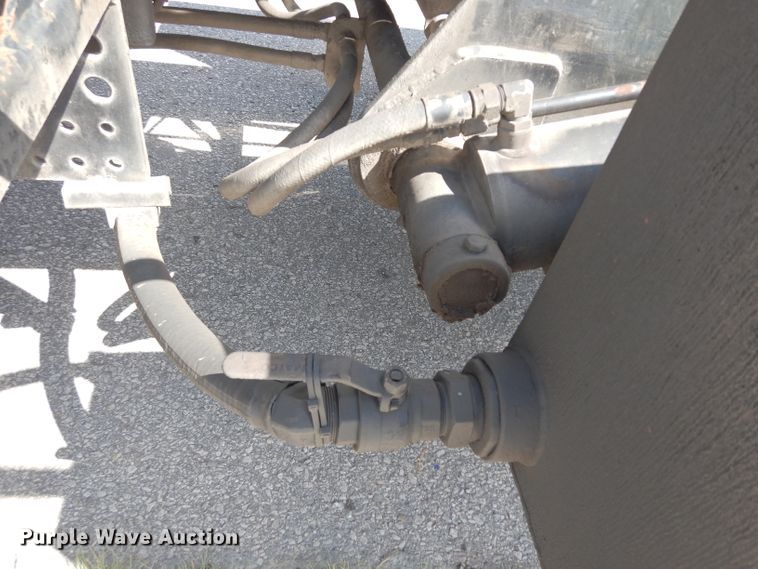 image for item DJ6750 2011 Freightliner Business Class M2  roll off container truck