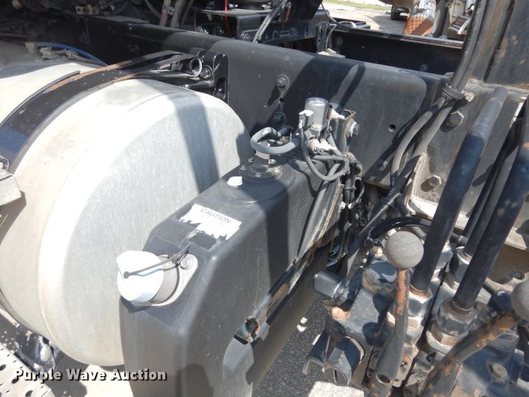 image for item DJ6750 2011 Freightliner Business Class M2  roll off container truck