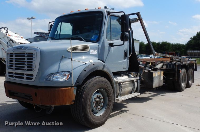 image for item DJ6751 2011 Freightliner Business Class M2  roll off container truck