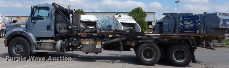 image for item DJ6751 2011 Freightliner Business Class M2  roll off container truck