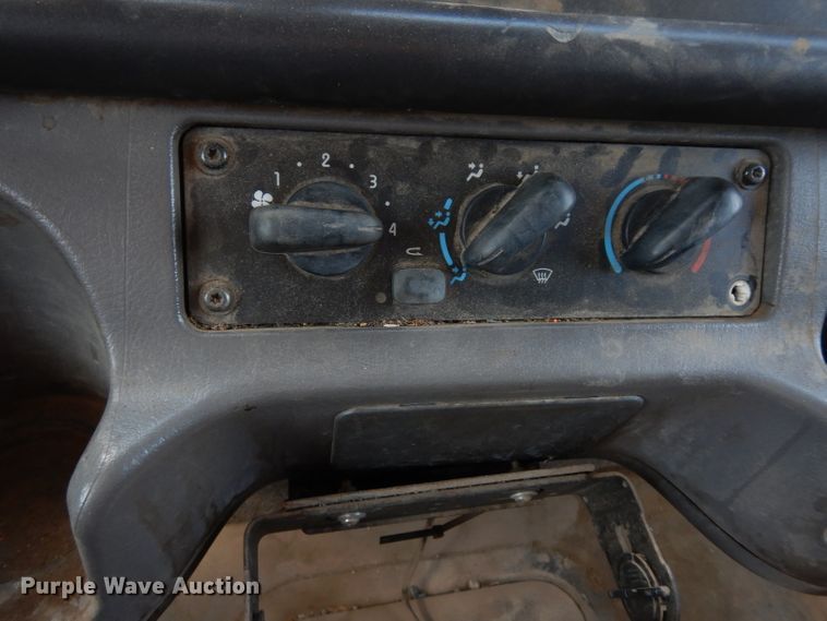 image for item DJ6751 2011 Freightliner Business Class M2  roll off container truck