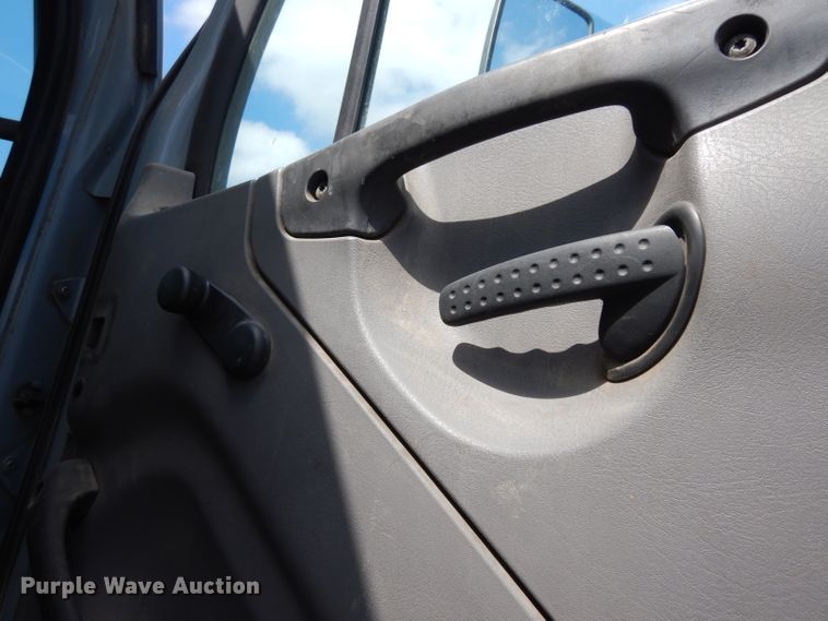 image for item DJ6751 2011 Freightliner Business Class M2  roll off container truck