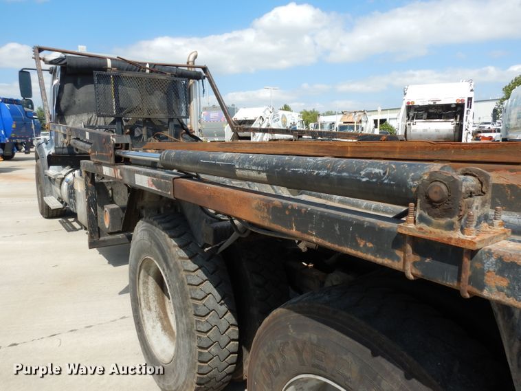 image for item DJ6751 2011 Freightliner Business Class M2  roll off container truck