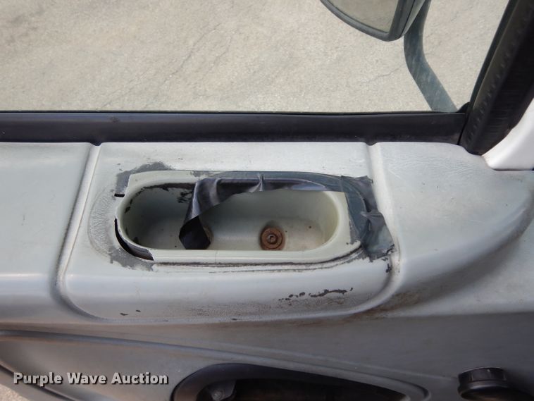 image for item DJ6752 2003 International 4300  crane truck