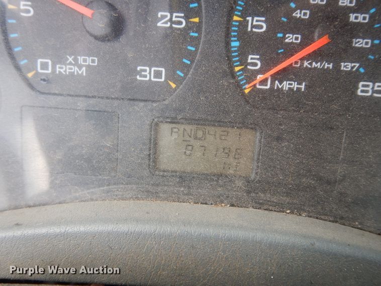 image for item DJ6752 2003 International 4300  crane truck