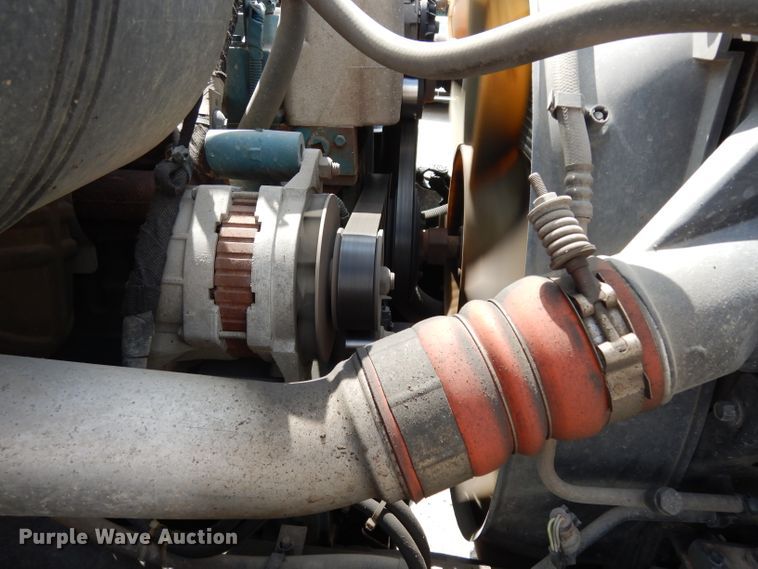 image for item DJ6752 2003 International 4300  crane truck