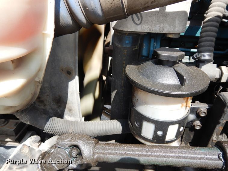 image for item DJ6752 2003 International 4300  crane truck